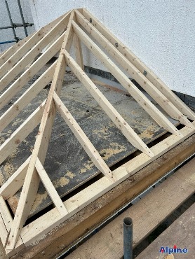 New roof construction in Pontardawe
